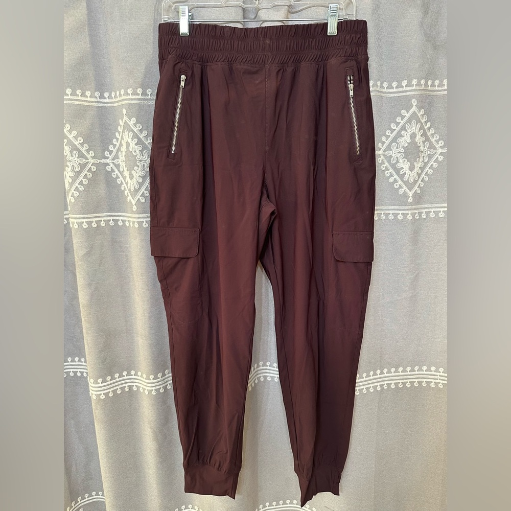 Old Navy Sleektech Cargo Joggers M
